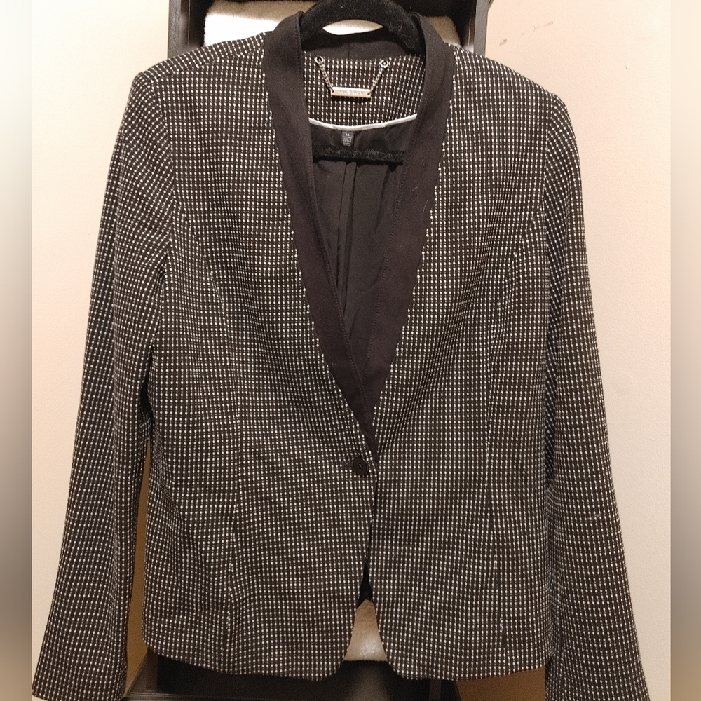 White House Black Market Blazer